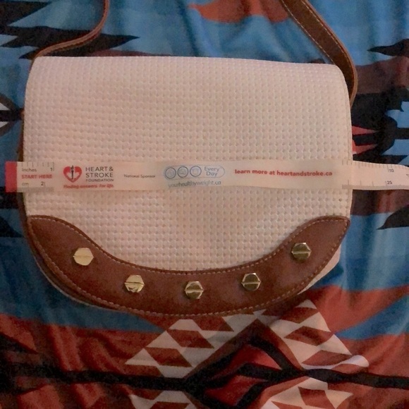 Crossbody bag white with brown trim - Picture 2 of 5